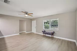 204 E Shell Point Rd, Ruskin, FL 33570 - Photo 13