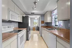 1601 43rd Street N, Saint Petersburg, FL 33713 - Photo 13