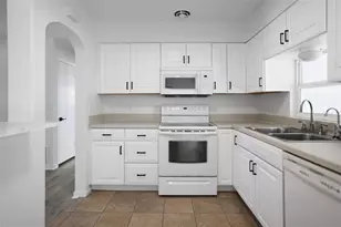 637 Beltrees St, Dunedin, FL 34698 - Photo 7