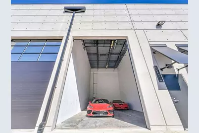 6500 Motor Enclave Way #1214, Tampa, FL 33610 - Photo 1