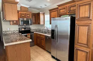 11300 124th Ave, Largo, FL 33778 - Photo 11