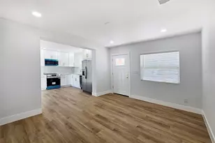 6405 N Hale Ave, Tampa, FL 33614 - Photo 11