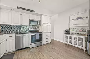 2416 World Pkwy Blvd, Clearwater, FL 33763 - Photo 13