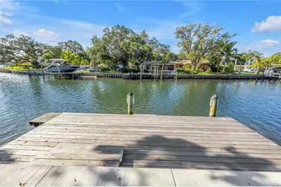 4811 Paradise Way S, Saint Petersburg, FL 33705 - Photo 5