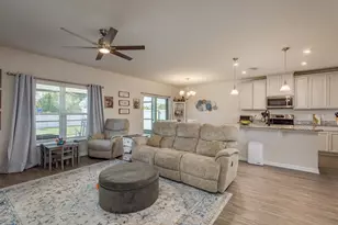 8648 Prairie Creek Dr, New Port Richey, FL 34655 - Photo 17