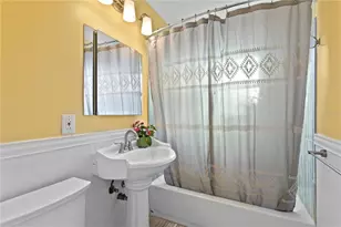 2444 35th St N, Saint Petersburg, FL 33713 - Photo 17