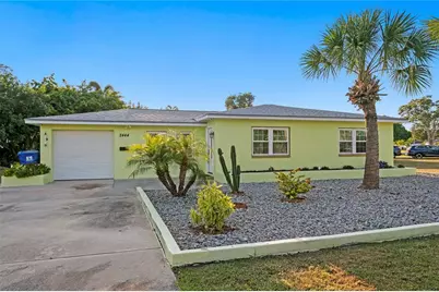 2444 35th Street N, Saint Petersburg, FL 33713 - Photo 3