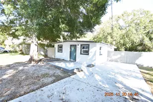 825 Lincoln Ave, Tarpon Springs, FL 34689 - Photo 27
