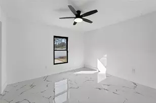 4712 E Serena Dr, Tampa, FL 33617 - Photo 39