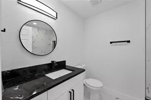 4712 E Serena Dr, Tampa, FL 33617 - Photo 77