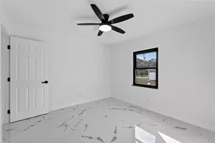 4712 E Serena Dr, Tampa, FL 33617 - Photo 73