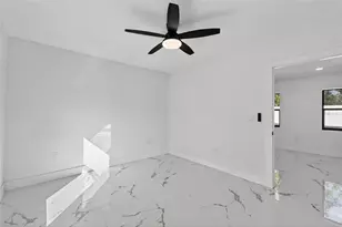 4712 E Serena Dr, Tampa, FL 33617 - Photo 41