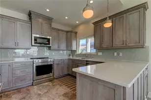 1401 Gulf Blvd, Clearwater Beach, FL 33767 - Photo 11