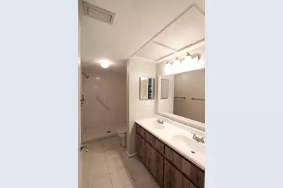 4957 Puritan Circle #403, Tampa, FL 33617 - Photo 15