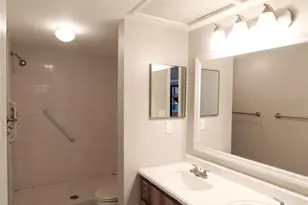 4957 Puritan Cir, Tampa, FL 33617 - Photo 15