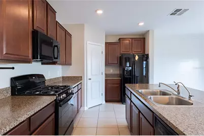 9739 Lemon Drop Loop, Sun City Center, FL 33573 - Photo 9