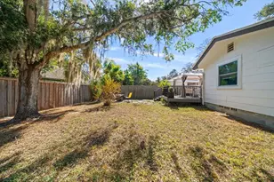 550 3rd St SW, Largo, FL 33770 - Photo 39