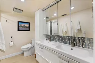 4780 Brittany Dr S, Saint Petersburg, FL 33715 - Photo 17