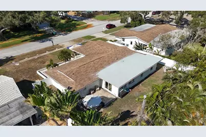 9585 Portside Drive, Seminole, FL 33776 - Photo 59