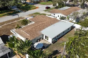 9585 Portside Dr, Seminole, FL 33776 - Photo 59