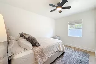 9585 Portside Dr, Seminole, FL 33776 - Photo 37
