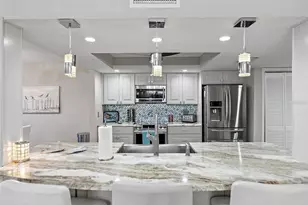 14508 Alejo Ct, Seminole, FL 33776 - Photo 11