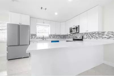 6803 S Englewood Avenue, Tampa, FL 33611 - Photo 13