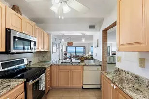 6322 Palma Del Mar Blvd S, Saint Petersburg, FL 33715 - Photo 9