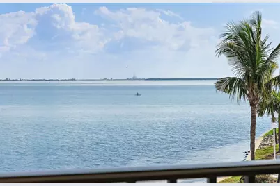 6322 Palma Del Mar Boulevard S #209, Saint Petersburg, FL 33715 - Photo 1
