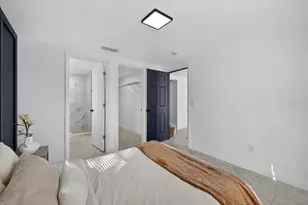 804 Walnut Dr, Seffner, FL 33584 - Photo 9