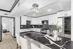 219 4th Ave N, Saint Petersburg, FL 33701 - Photo 5