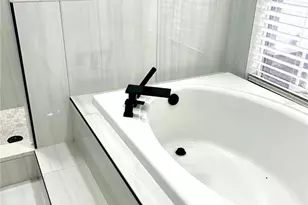 12221 Anne Kenia Dr, Thonotosassa, FL 33592 - Photo 39