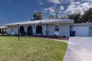 501 Rubens Dr, Nokomis, FL 34275 - Photo 1