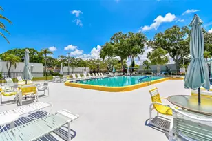9032 Mission Oaks Blvd, Seminole, FL 33776 - Photo 29