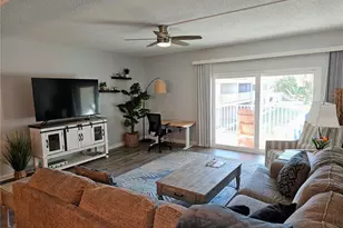 255 Capri Cir N, Treasure Island, FL 33706 - Photo 9