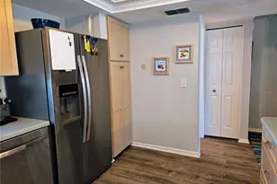 255 Capri Cir N, Treasure Island, FL 33706 - Photo 17