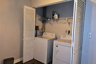 255 Capri Cir N, Treasure Island, FL 33706 - Photo 39