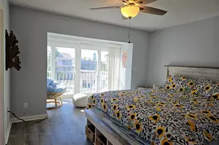 255 Capri Cir N, Treasure Island, FL 33706 - Photo 21