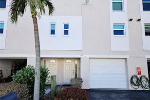 255 Capri Cir N, Treasure Island, FL 33706 - Photo 3