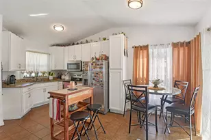 9126 Baymeadow Ct, Tampa, FL 33615 - Photo 5