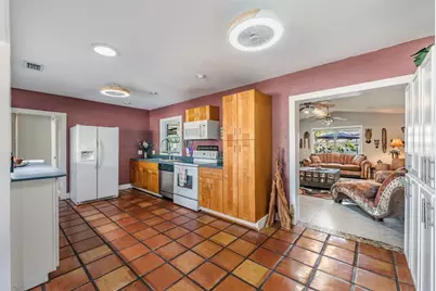 9854 51st Avenue N, Saint Petersburg, FL 33708 - Photo 17