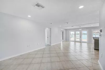 857 180th Avenue E, Redington Shores, FL 33708 - Photo 5