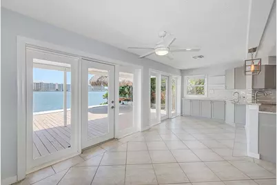 857 180th Avenue E, Redington Shores, FL 33708 - Photo 7