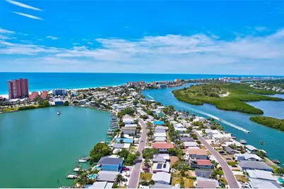 857 180th Avenue E, Redington Shores, FL 33708 - Photo 27