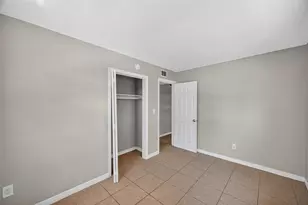 1771 Russell St S, Saint Petersburg, FL 33712 - Photo 15