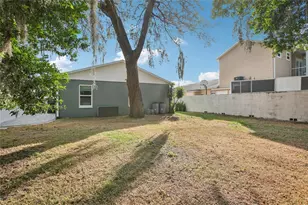 2103 W Perio St, Tampa, FL 33612 - Photo 31