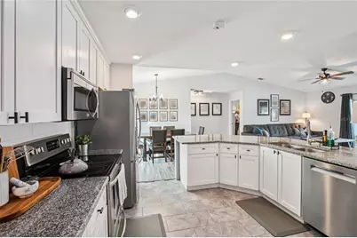 2103 W Perio Street, Tampa, FL 33612 - Photo 15