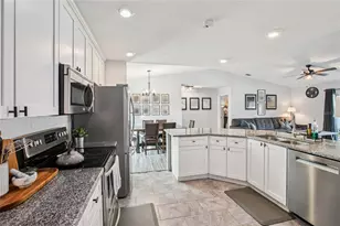 2103 W Perio St, Tampa, FL 33612 - Photo 15