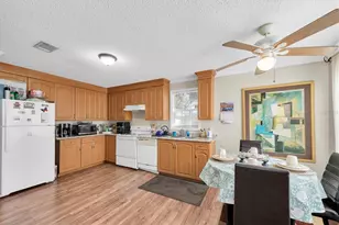 3828 18th Ave S, Saint Petersburg, FL 33711 - Photo 9