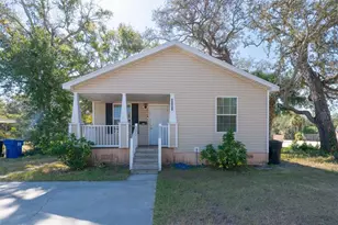 3828 18th Ave S, Saint Petersburg, FL 33711 - Photo 1